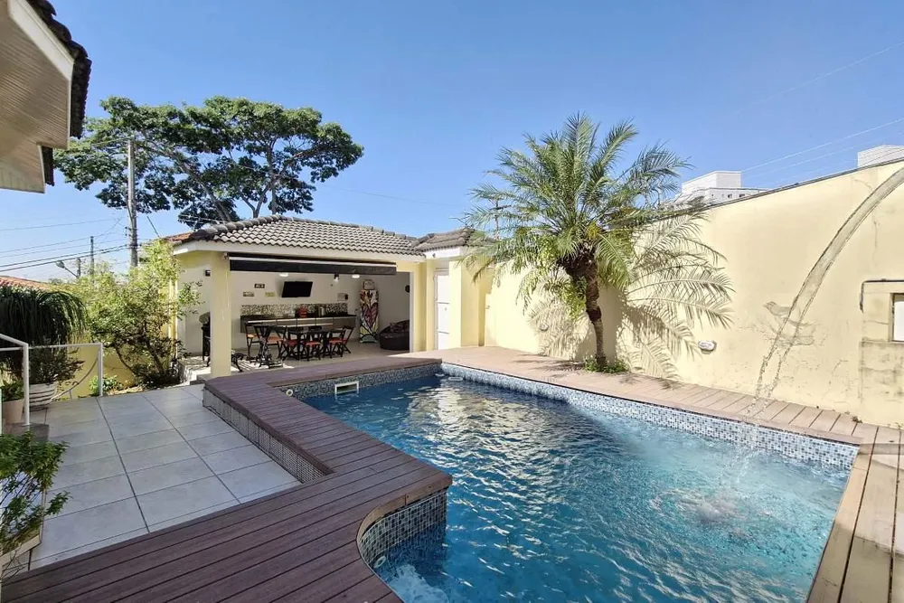 Casa, 4 quartos, 348 m² - Foto 1
