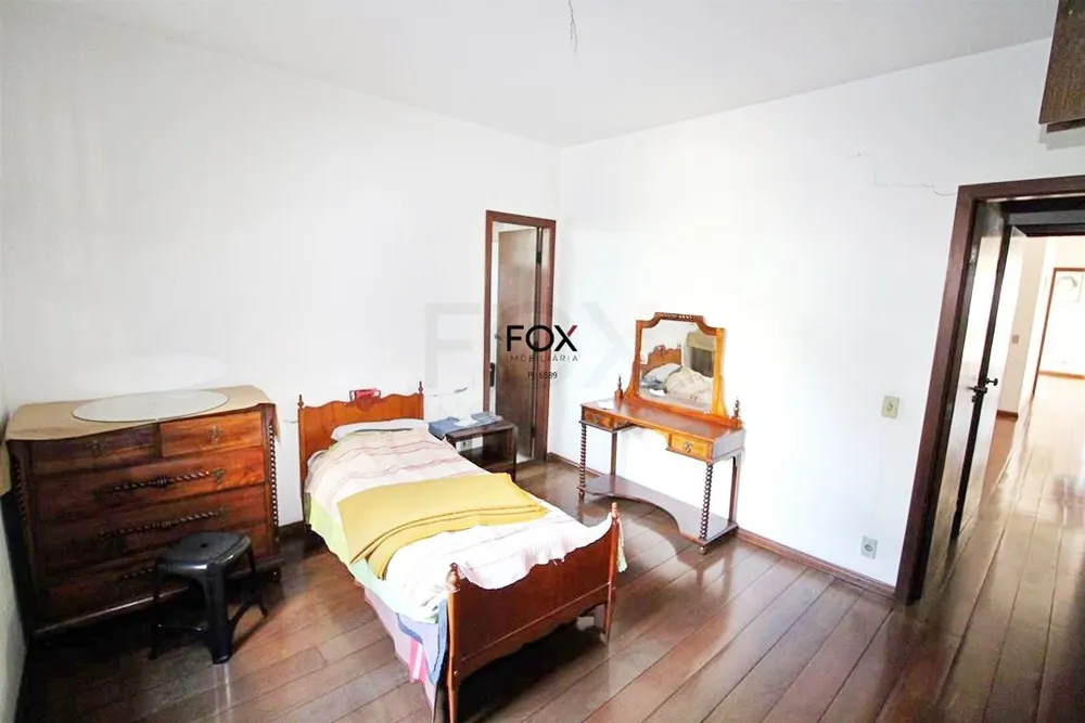 Casa, 4 quartos, 330 m² - Foto 1