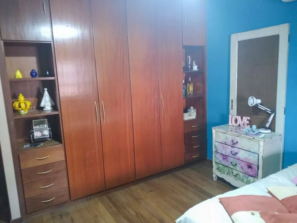 Casa, 4 quartos, 160 m² - Foto 1