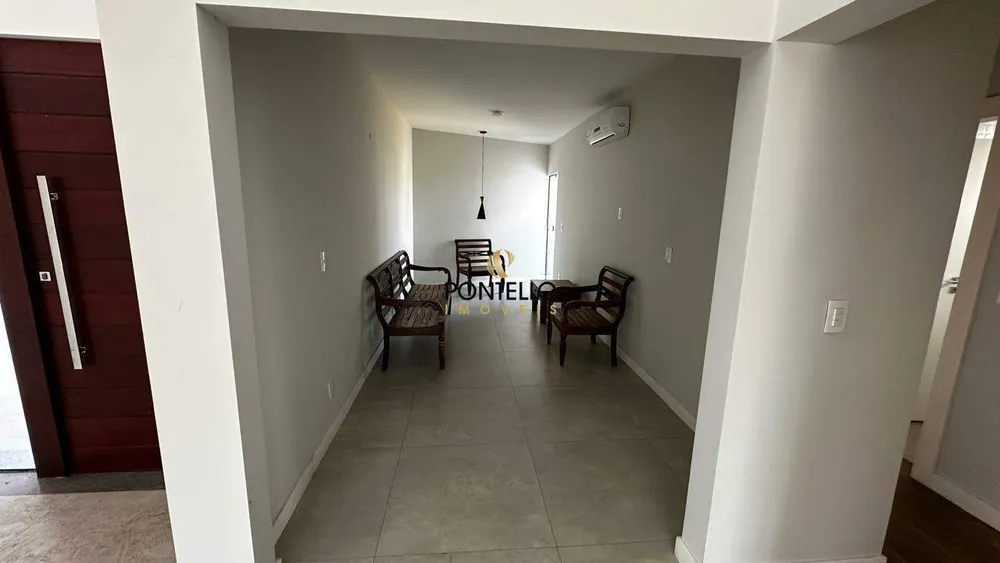 Casa, 3 quartos, 207 m² - Foto 1