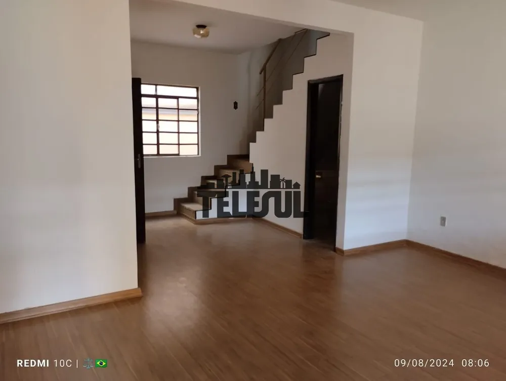 Casa, 3 quartos, 168 m² - Foto 2