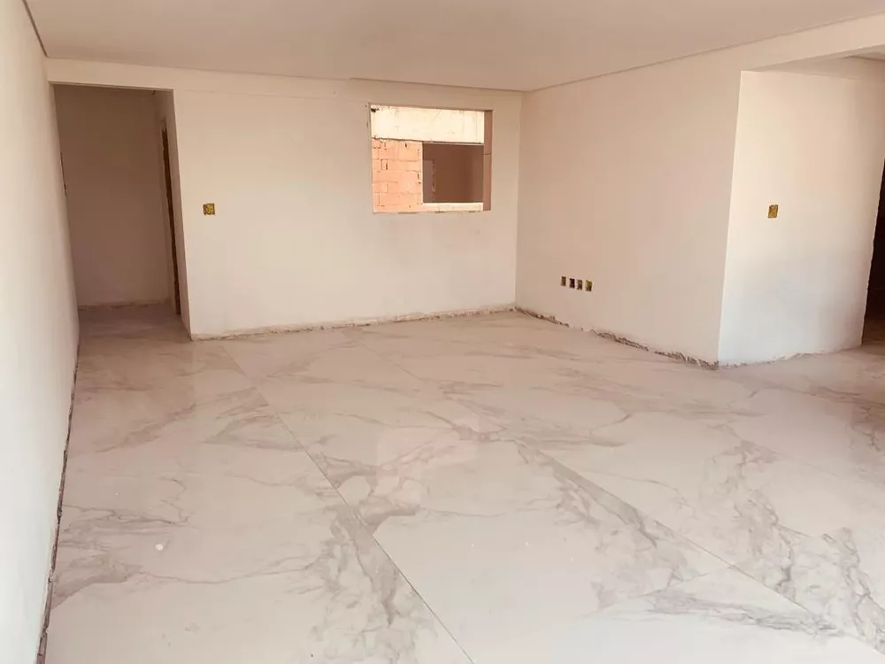 Apartamento à venda com 3 quartos, 135m² - Foto 3