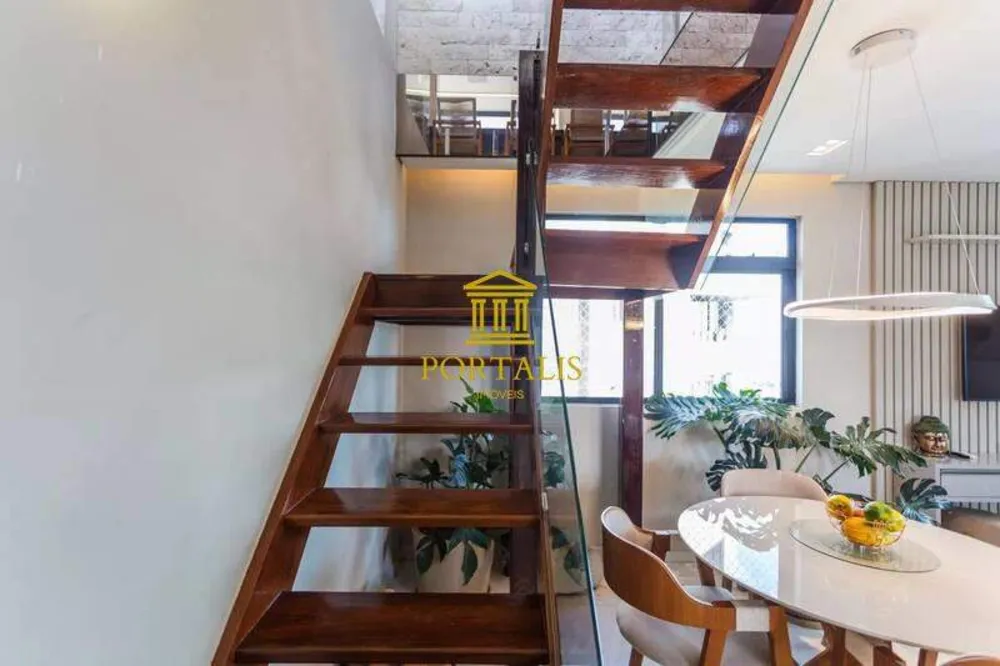 Cobertura, 3 quartos, 210 m² - Foto 1