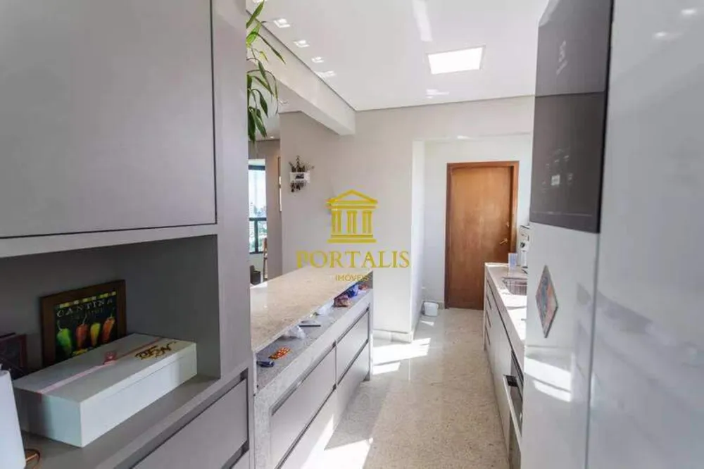 Cobertura, 3 quartos, 210 m² - Foto 4