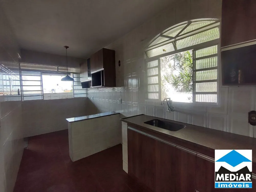 Casa, 5 quartos, 260 m² - Foto 10