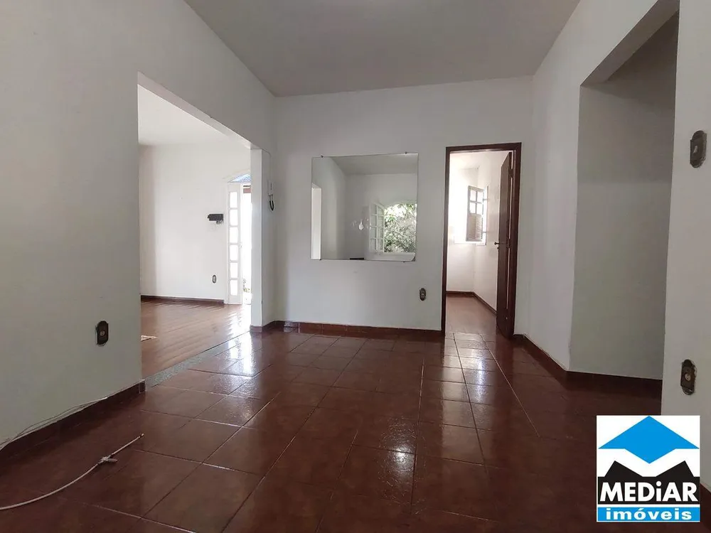 Casa, 5 quartos, 260 m² - Foto 4