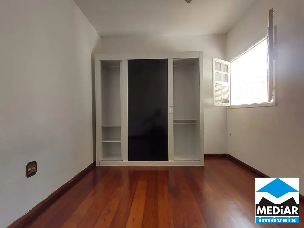 Casa, 5 quartos, 260 m² - Foto 8