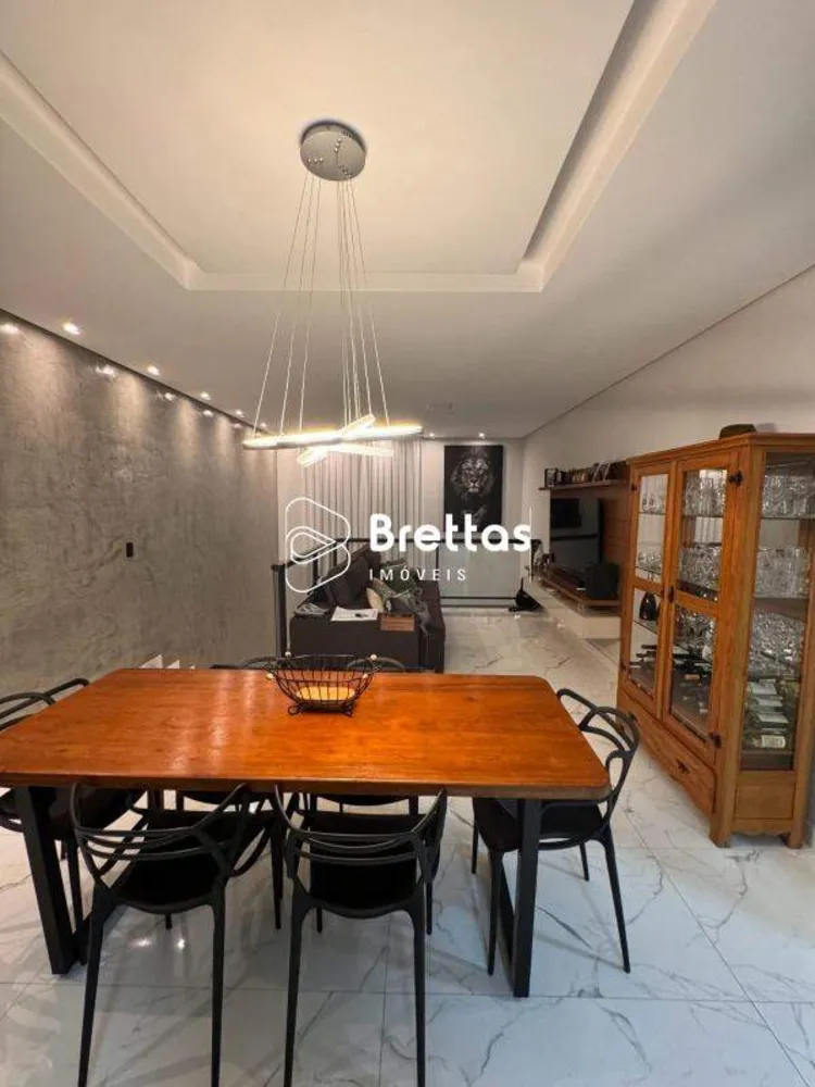 Casa, 3 quartos, 140 m² - Foto 2