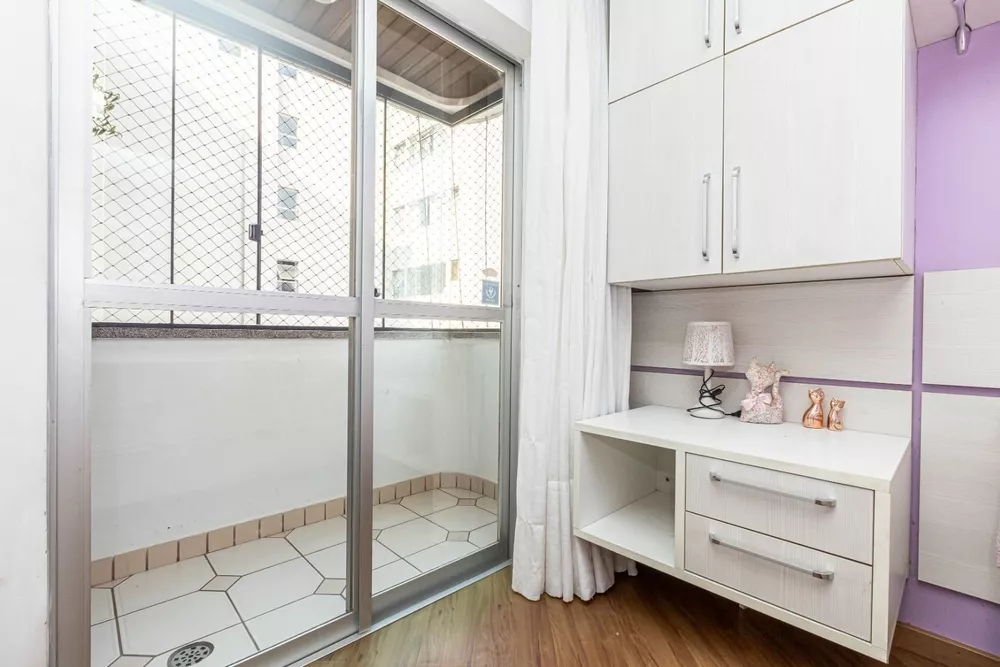 Apartamento à venda com 3 quartos, 99m² - Foto 7