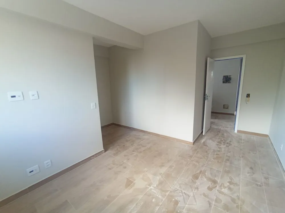 Casa, 3 quartos, 180 m² - Foto 3