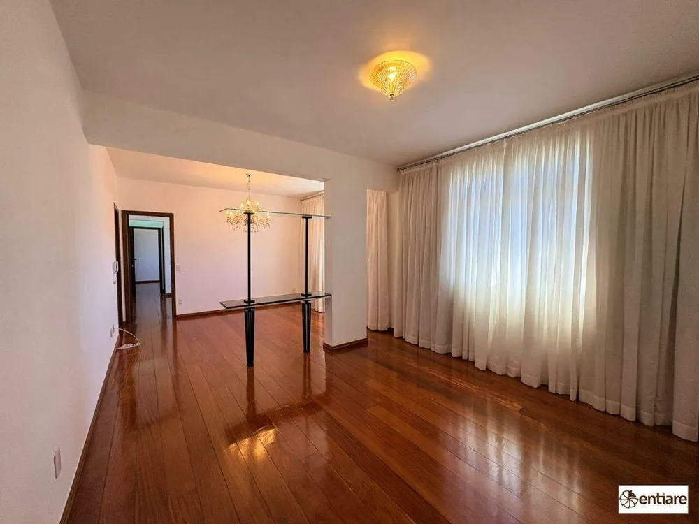 Apartamento, 3 quartos, 140 m² - Foto 1
