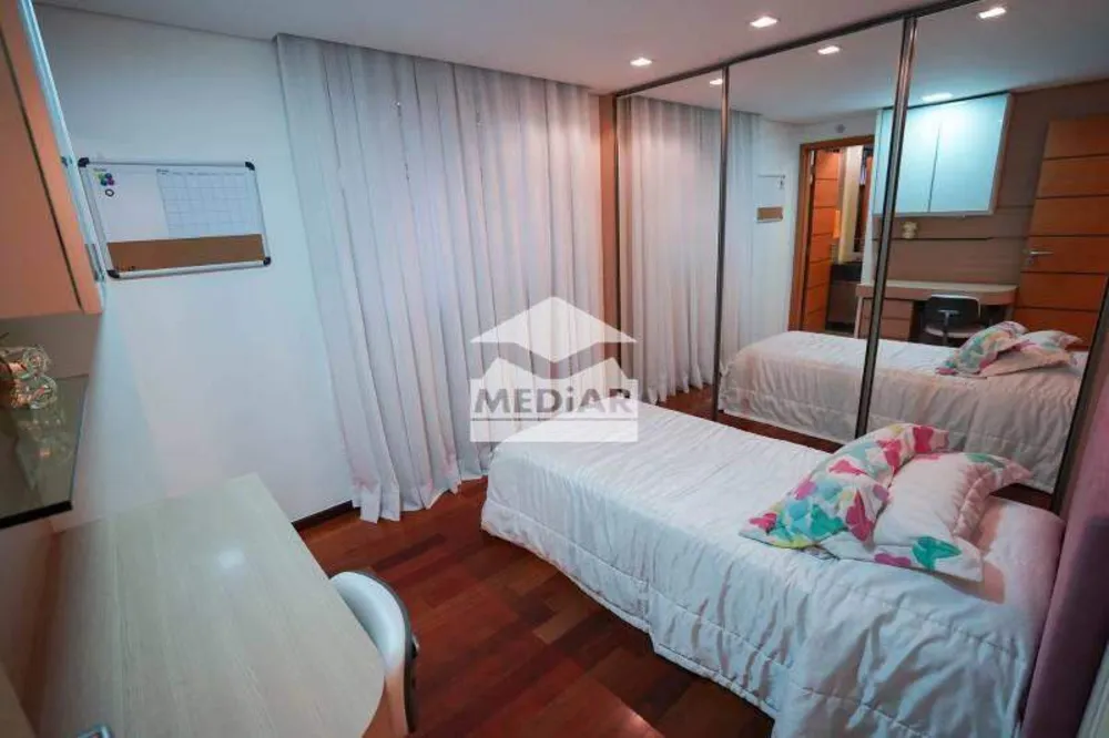 Apartamento, 4 quartos, 250 m² - Foto 10