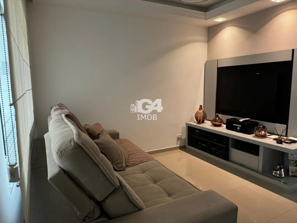 Casa, 3 quartos, 309 m² - Foto 4