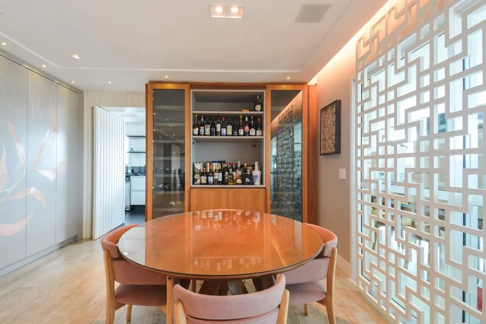 Apartamento, 3 quartos, 205 m² - Foto 2