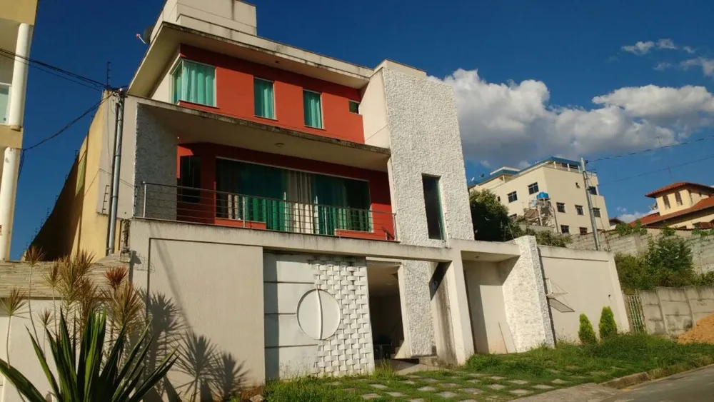 Casa, 3 quartos, 280 m² - Foto 1