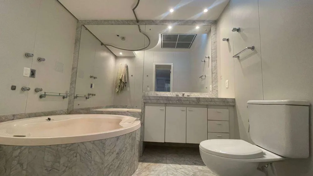 Cobertura, 3 quartos, 213 m² - Foto 8
