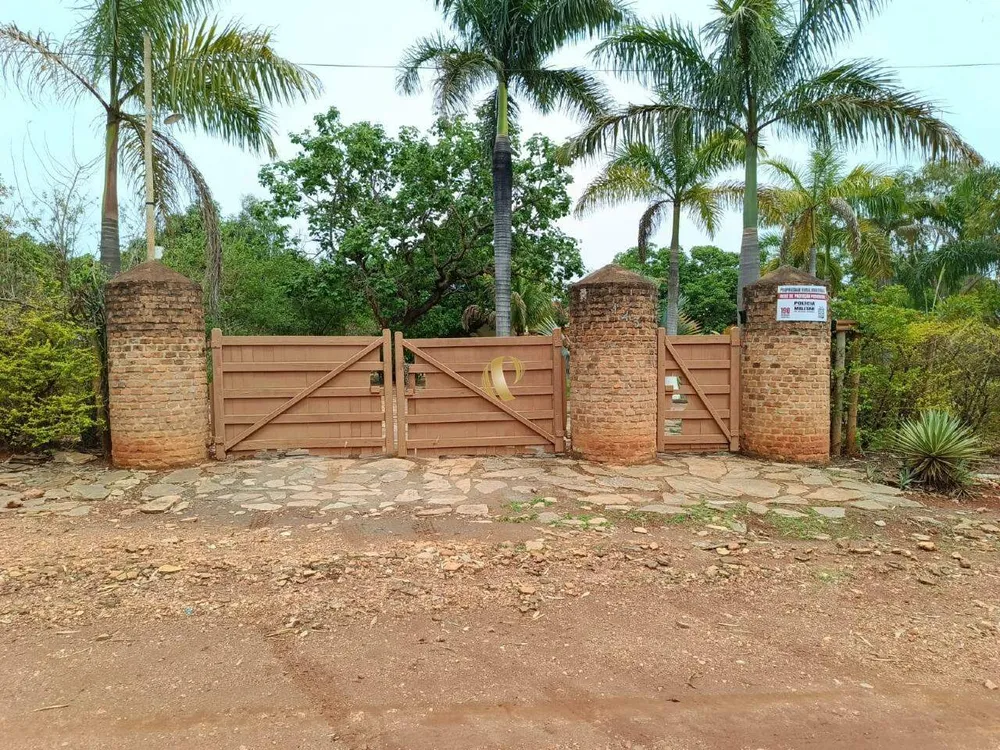Chácara, 8 quartos, 10000 m² - Foto 1