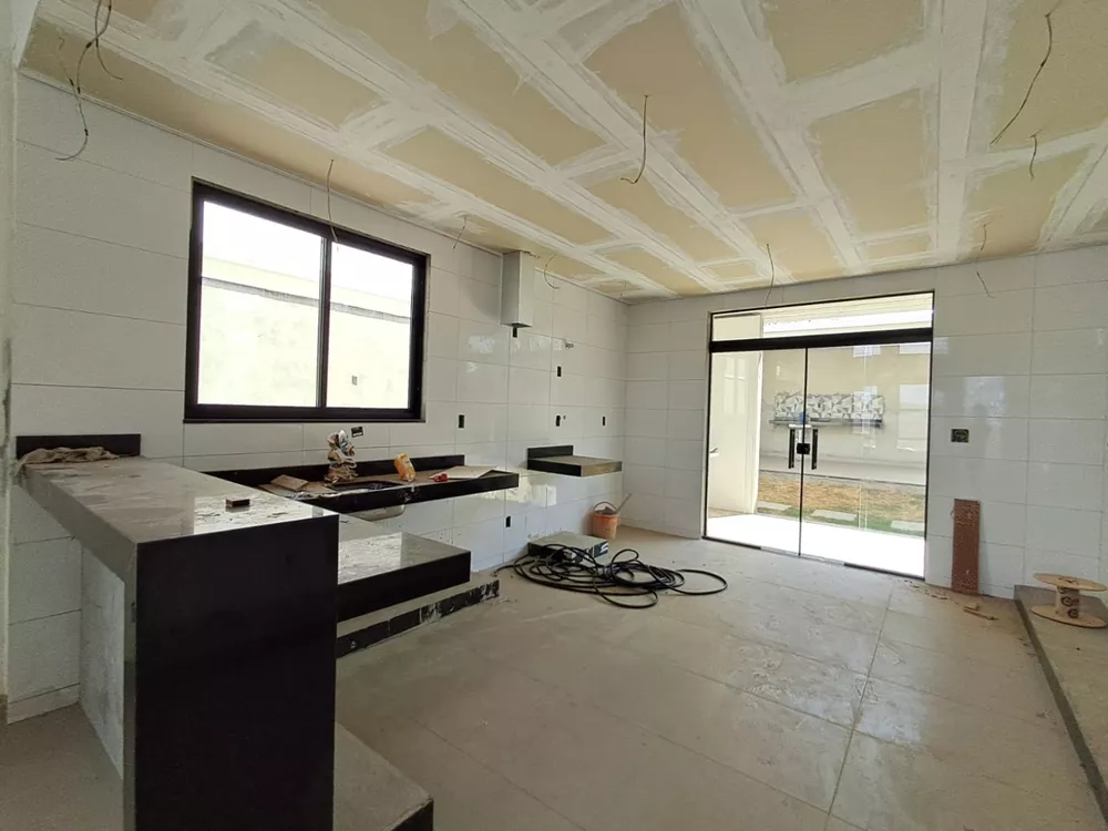 Casa de Condomínio à venda com 3 quartos, 190m² - Foto 3