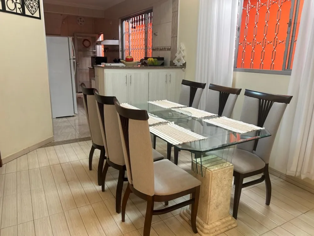 Casa, 4 quartos, 200 m² - Foto 2
