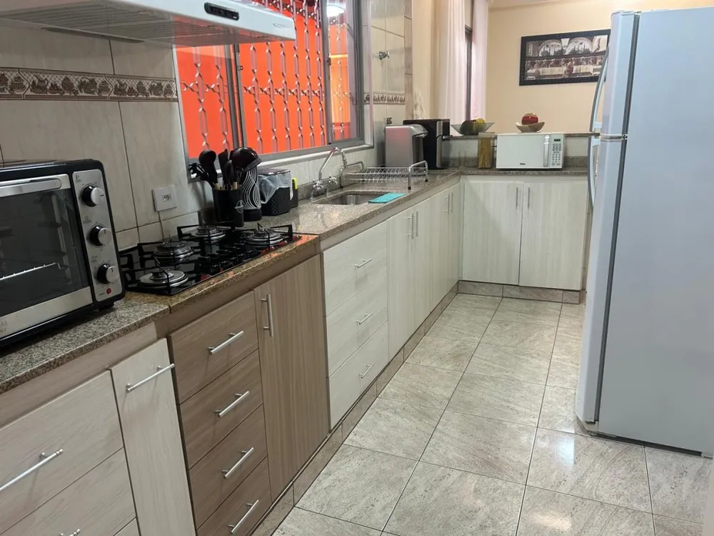 Casa, 4 quartos, 200 m² - Foto 12