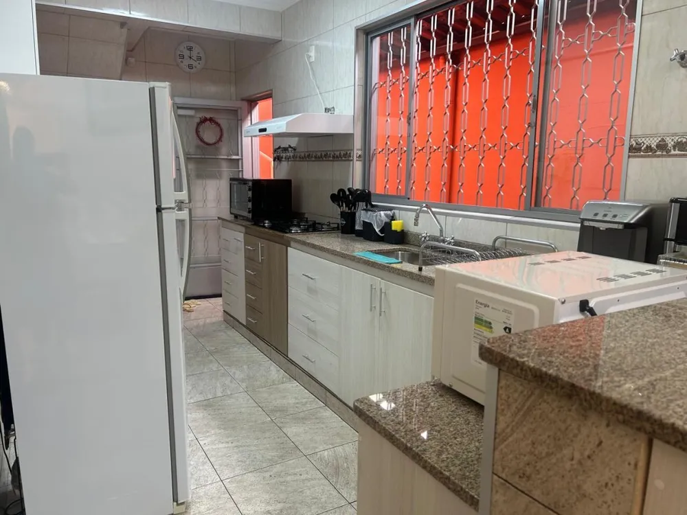 Casa, 4 quartos, 200 m² - Foto 10