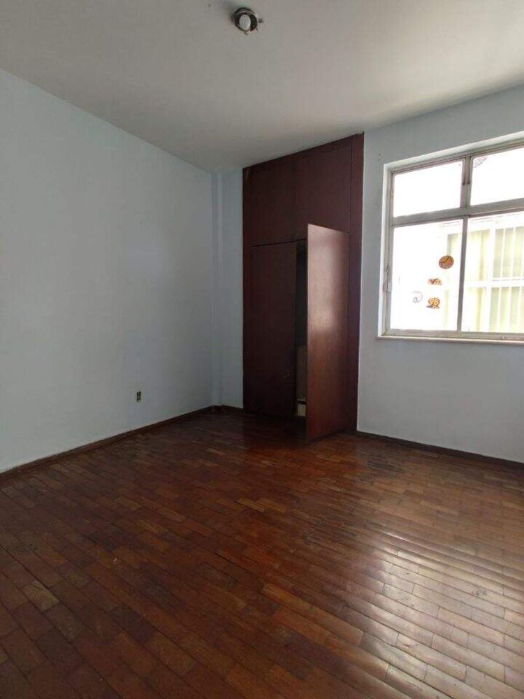 Apartamento à venda com 3 quartos, 169m² - Foto 3