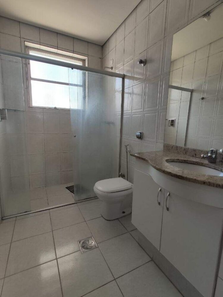 Apartamento à venda com 3 quartos, 169m² - Foto 2