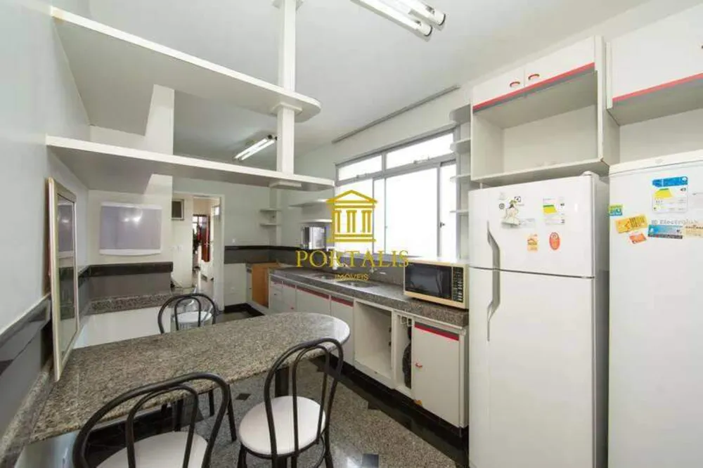 Cobertura, 3 quartos, 185 m² - Foto 1