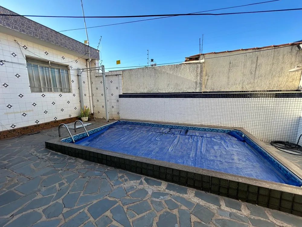 Casa, 3 quartos, 278 m² - Foto 2