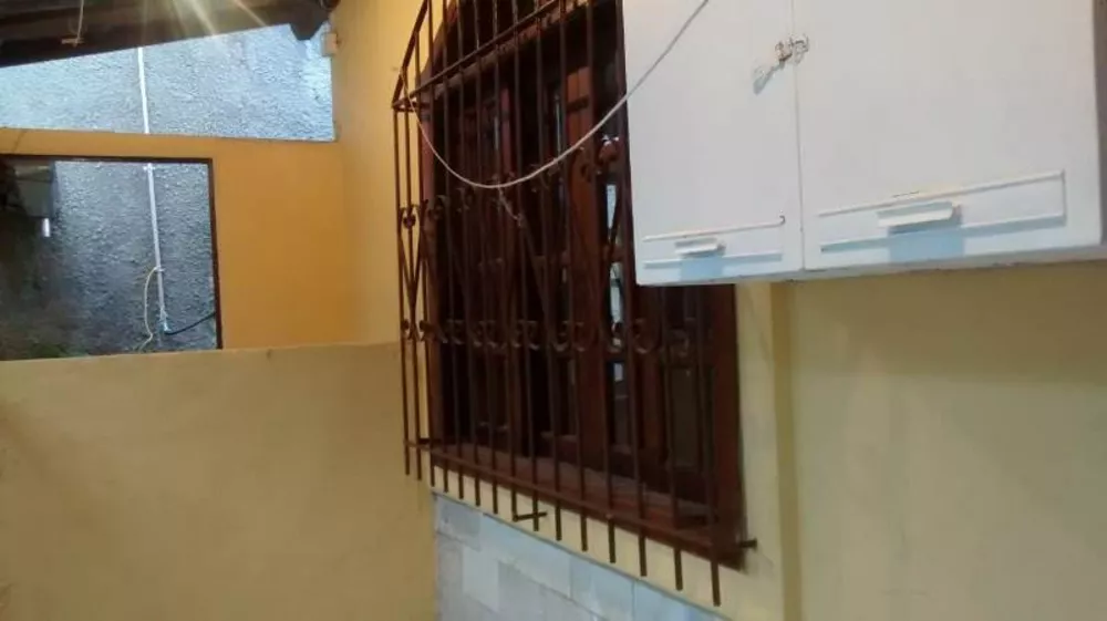 Casa à venda com 4 quartos, 150m² - Foto 4