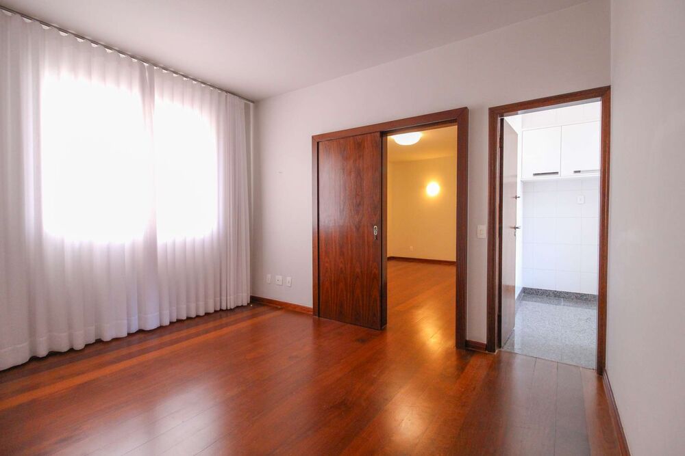 Apartamento à venda com 2 quartos, 152m² - Foto 4