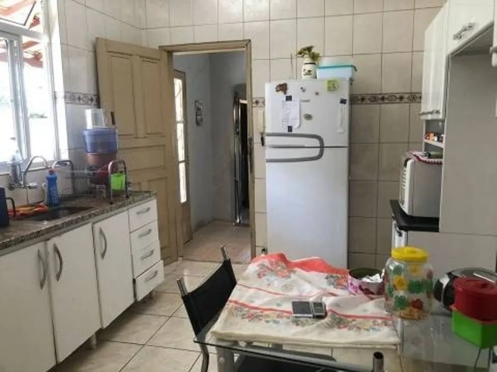 Casa, 3 quartos, 182 m² - Foto 4