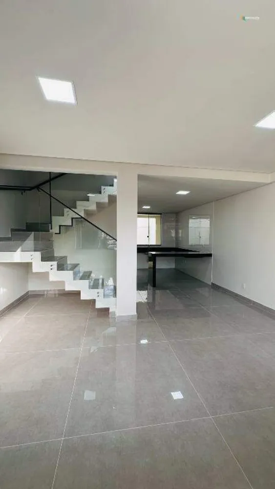 Casa, 3 quartos, 134 m² - Foto 3