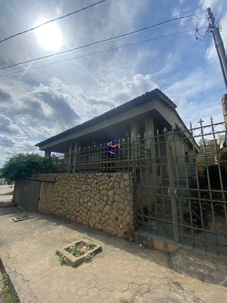 Casa, 4 quartos, 360 m² - Foto 1