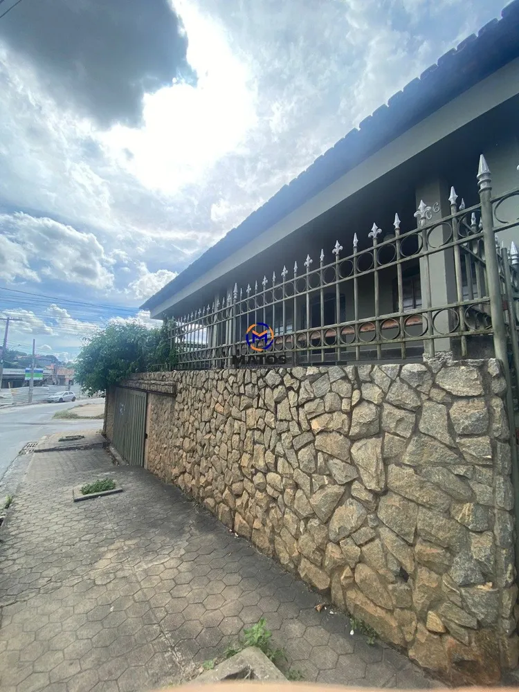 Casa, 4 quartos, 360 m² - Foto 2