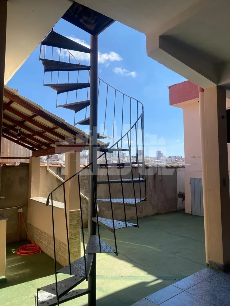 Casa, 3 quartos, 200 m² - Foto 4