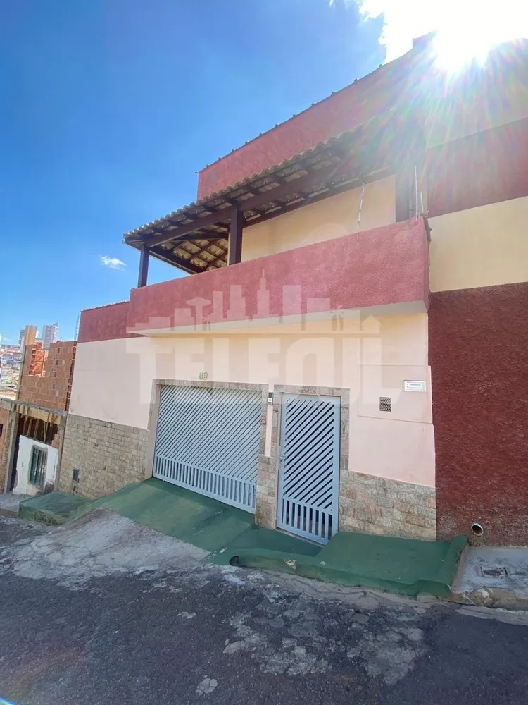 Casa, 3 quartos, 200 m² - Foto 1