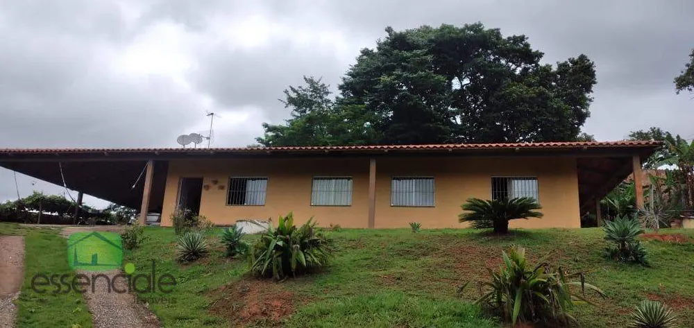 Chácara, 4 quartos, 2570 m² - Foto 2