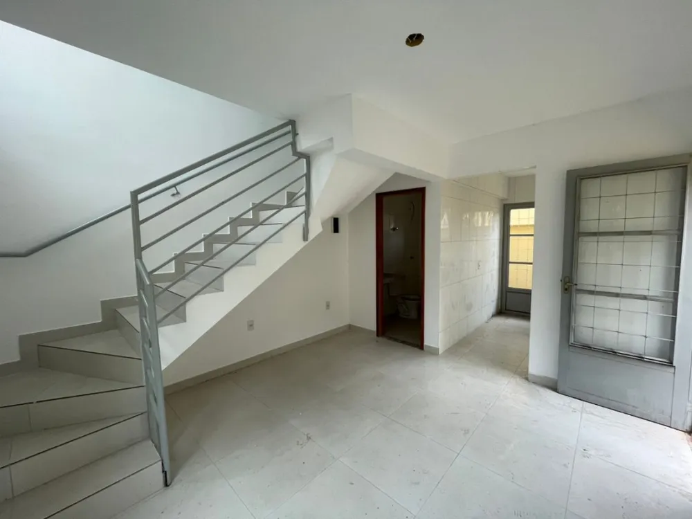 Casa, 2 quartos, 70 m² - Foto 1