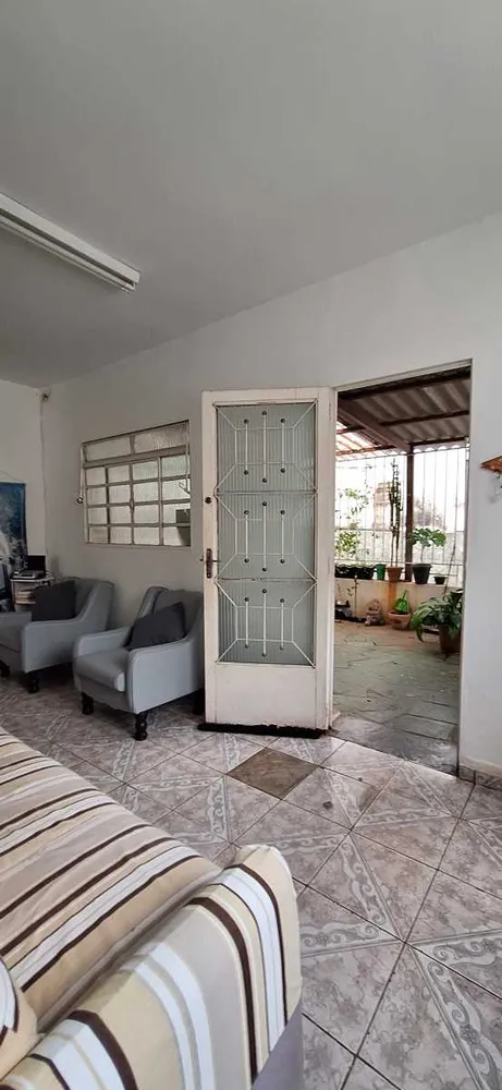 Casa, 3 quartos, 300 m² - Foto 1