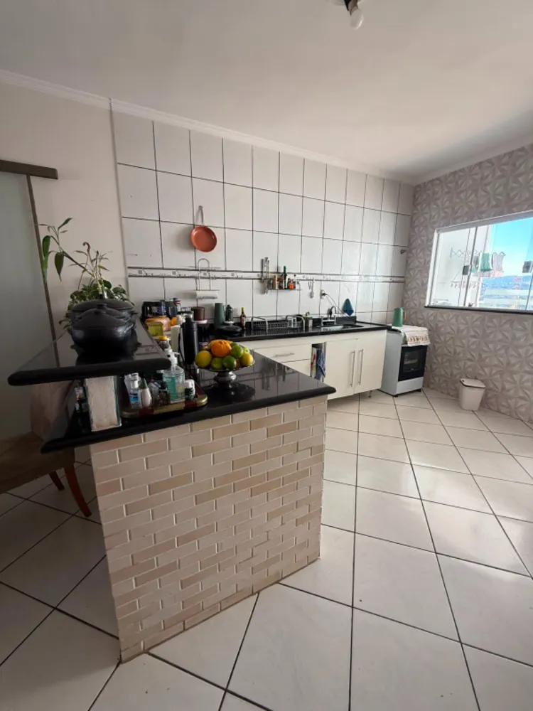Casa, 3 quartos, 215 m² - Foto 4
