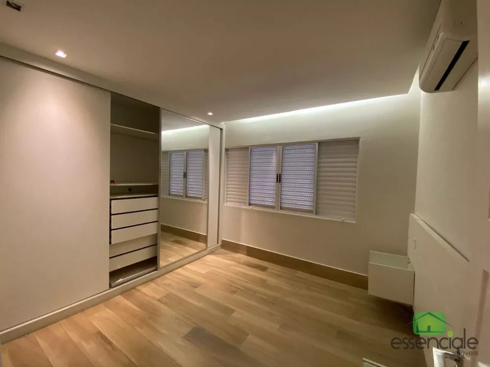 Casa à venda com 3 quartos, 360m² - Foto 8