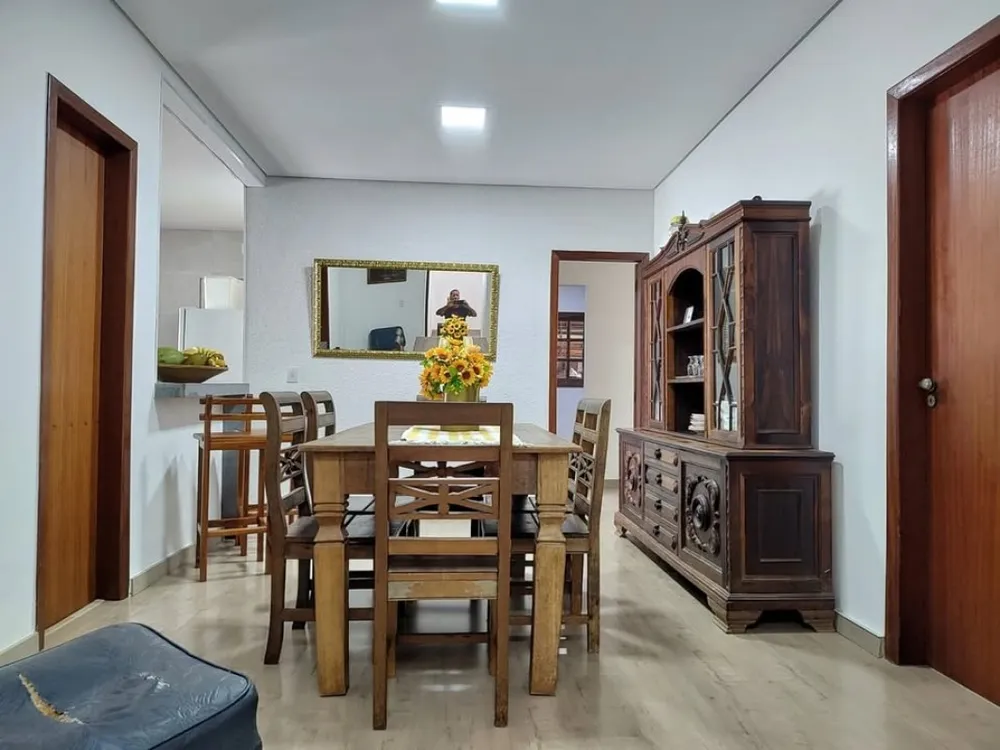 Casa, 3 quartos, 725 m² - Foto 2