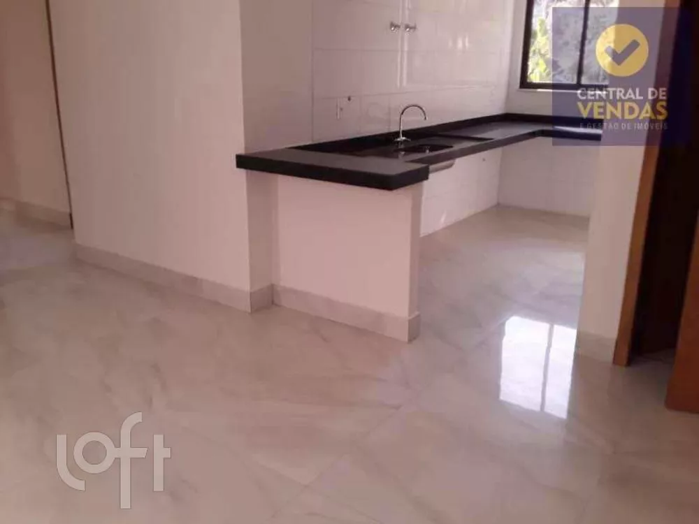 Apartamento à venda com 3 quartos, 76m² - Foto 1