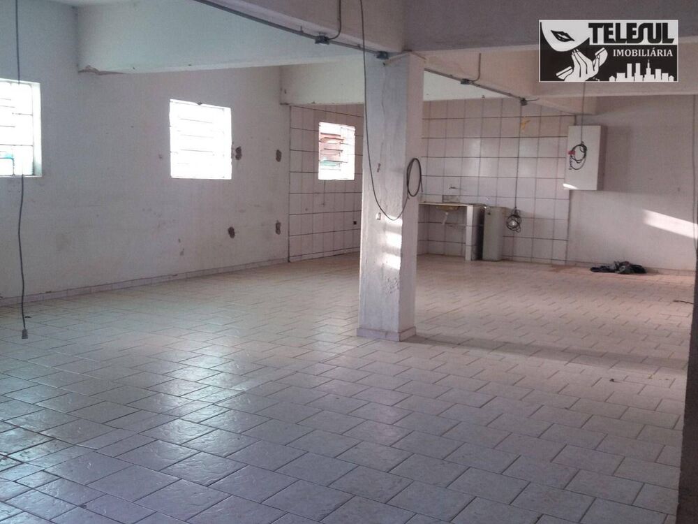 Casa à venda com 3 quartos, 341m² - Foto 5
