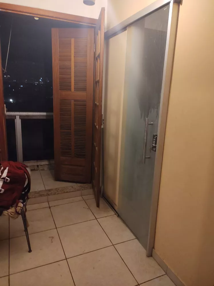 Casa à venda com 2 quartos, 233m² - Foto 6