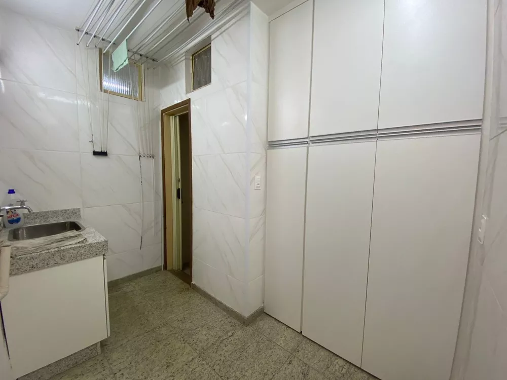 Apartamento à venda com 4 quartos, 231m² - Foto 20