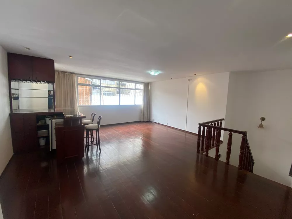 Apartamento à venda com 4 quartos, 231m² - Foto 3