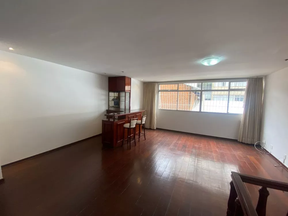 Apartamento à venda com 4 quartos, 231m² - Foto 4