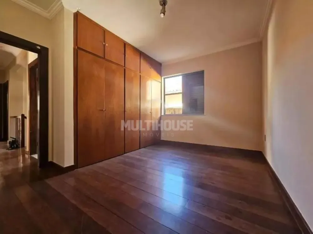 Casa, 5 quartos, 330 m² - Foto 3